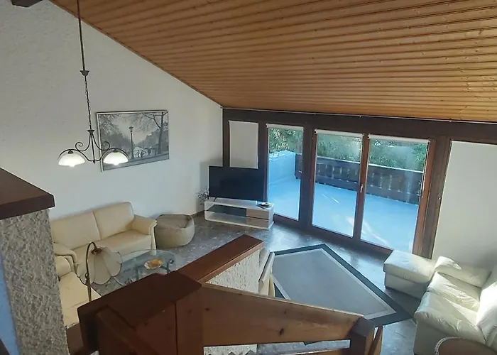 Alpehytte Reihenendhaus Bei Nuernberg *