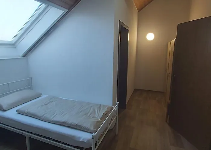 Reihenendhaus Bei Nuernberg شاليه Petersaurach